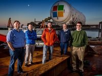Microsoft deploys datacenter under the sea