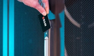 R&M Unveils Radio-Based Access Control for Server and Network Racks